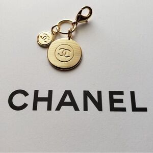 Authentic CHANEL
Holiday Double Charm Pendant